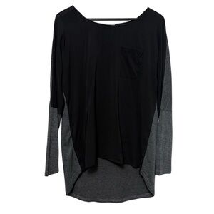 Love Riche Blouse Women’s Size Medium Black Front Gray Knit Back High Low Hem